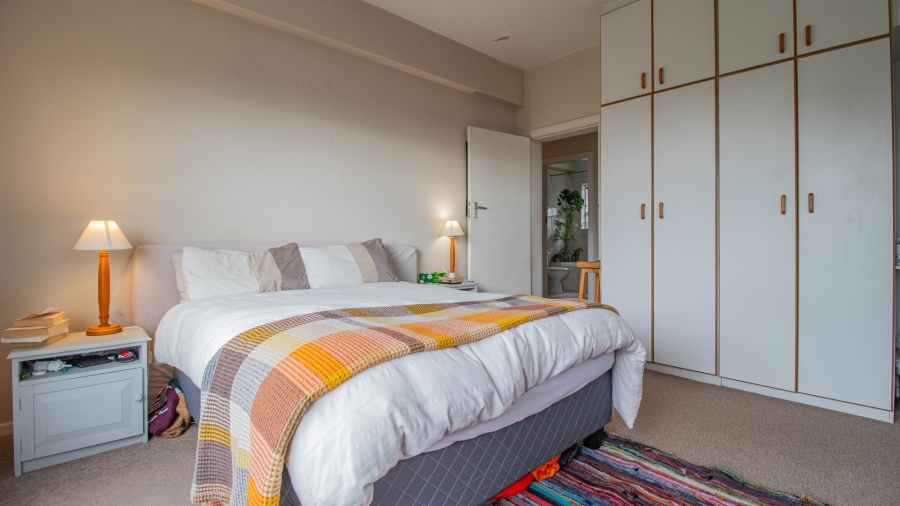 2 Bedroom Property for Sale in Vredehoek Western Cape